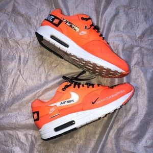 ORANGE NIKE SHOES 🍊